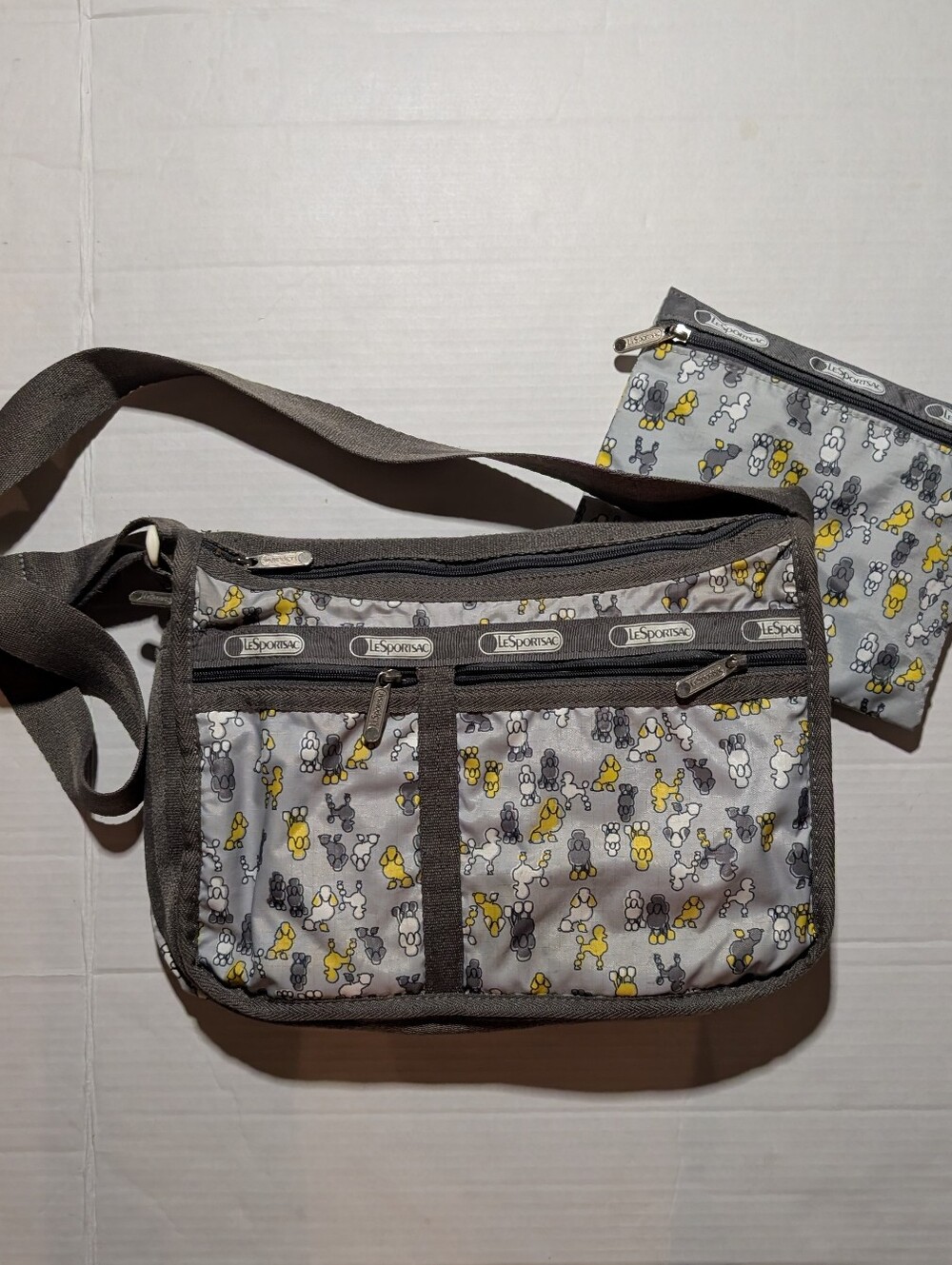 Le Sportsac Poodle Dog Gray Expandable Deluxe Everyday Bag